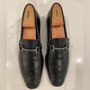 Men’s FERRAGAMO Loafers / Dress Shoe with Gancini ornament 8 D